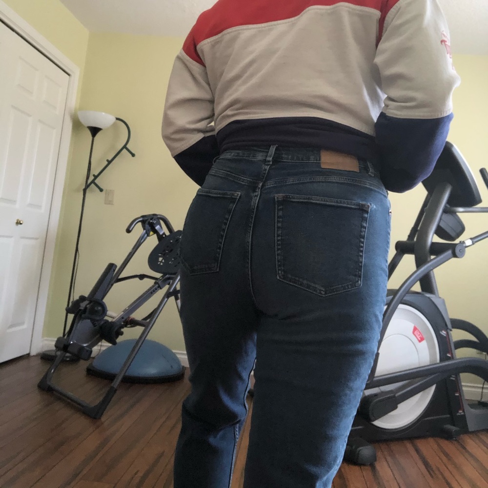 High waisted Slim Mom Jeans